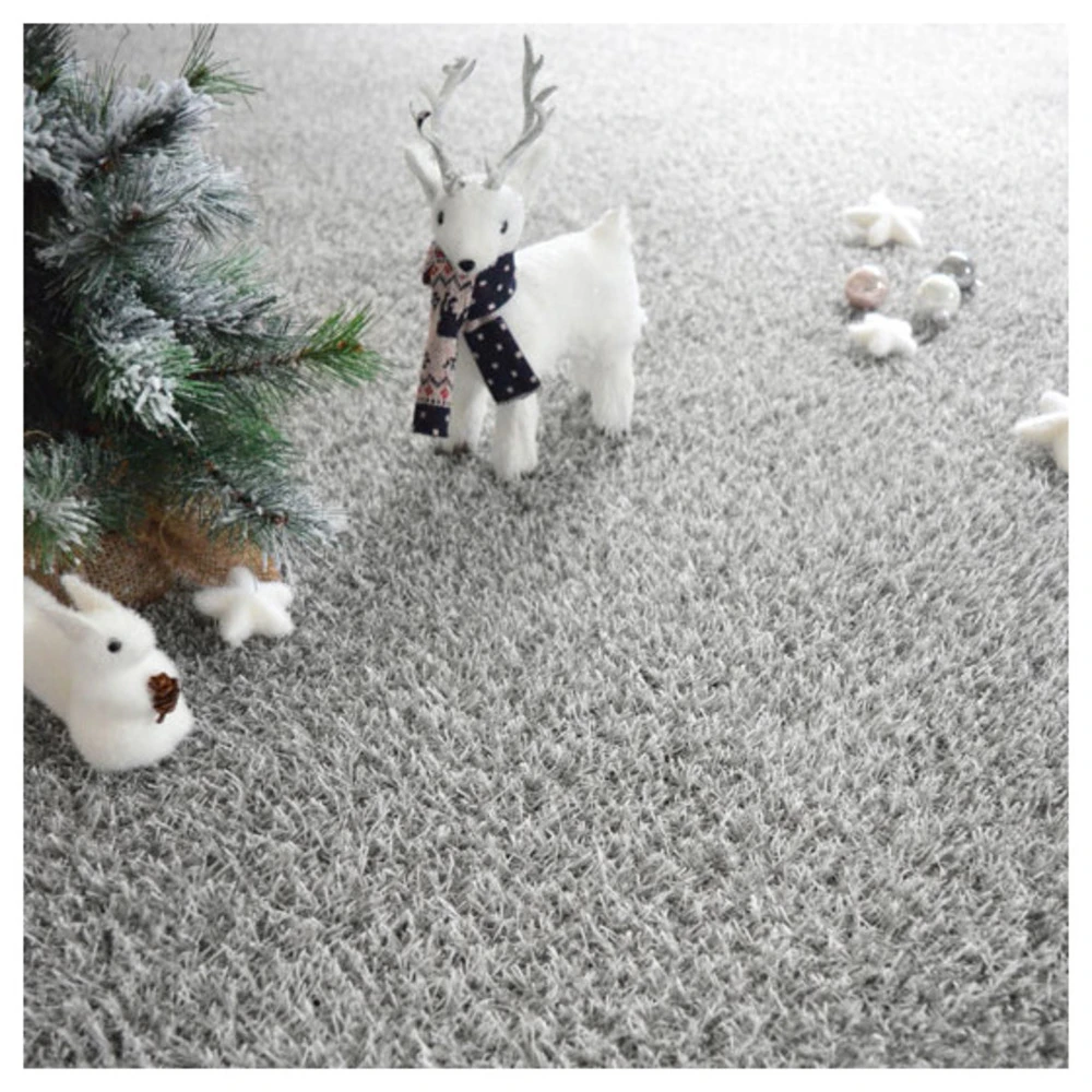 Gazon Synthétique Happy Party - Couleur Gris Clair - Classé Feu - 20mm - 2m X 10m 4 Gazon Synthétique Happy Party - Couleur Gris Clair - Classé Feu - 20mm - 2m X 10m – Image 4