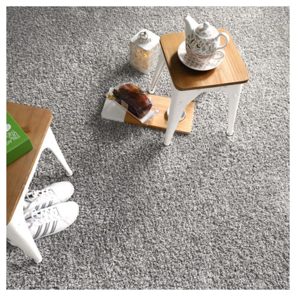 Gazon Synthétique Arty - Couleur Gris Clair - 20mm - 2m X 10m 2 Gazon Synthétique Arty - Couleur Gris Clair - 20mm - 2m X 10m – Image 2